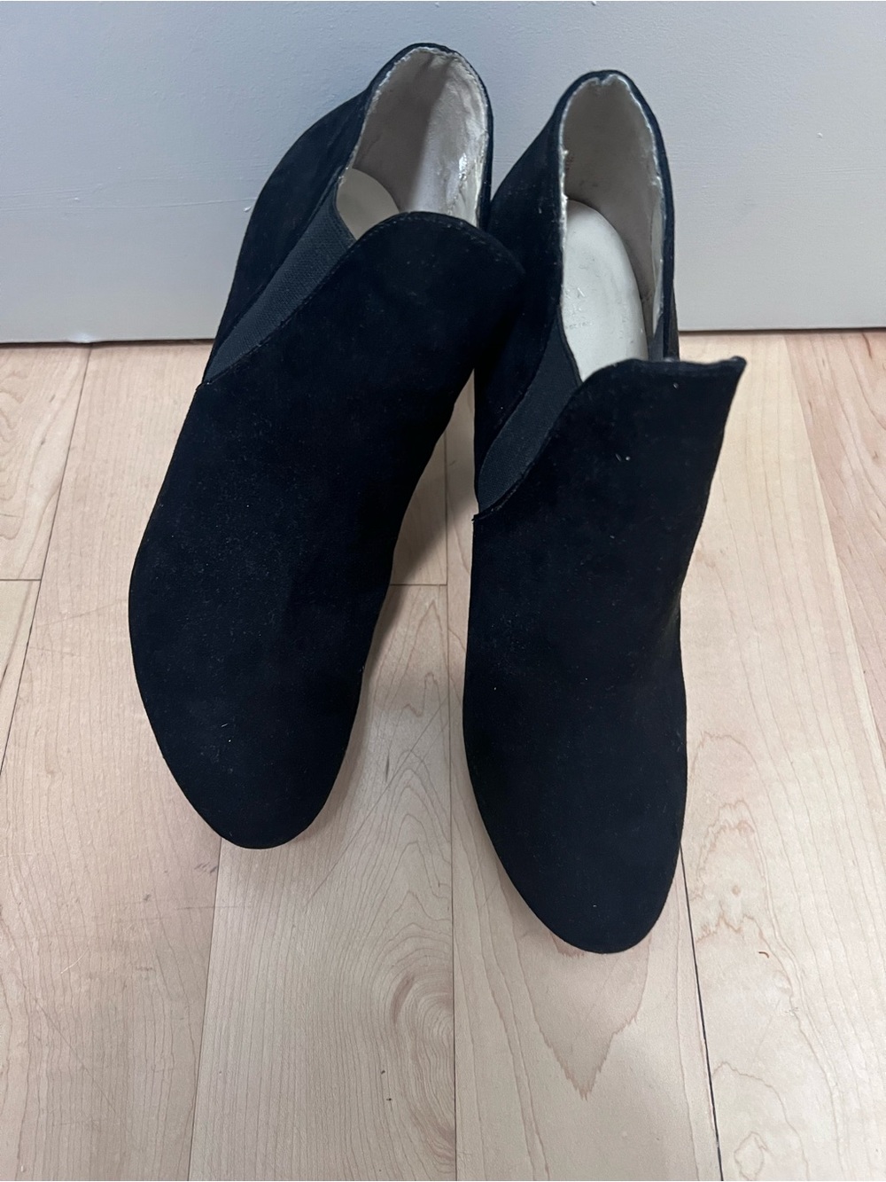 Barely Worn Zara Basics Black Ankle Boots | Size 40 (US 9)